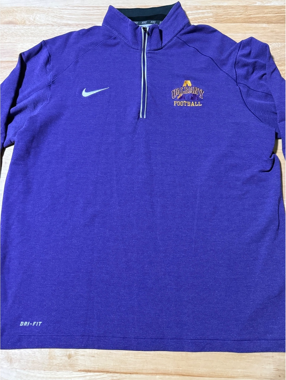 Nike Dri-FIT Men’s Large UAlbany Football Purple 1/4 Zip Pullover NCAA